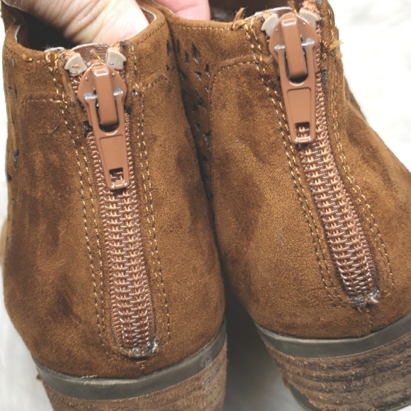 Carlos by Carlos Santana Brett Ankle Bootie 6m - Picture 12 of 12